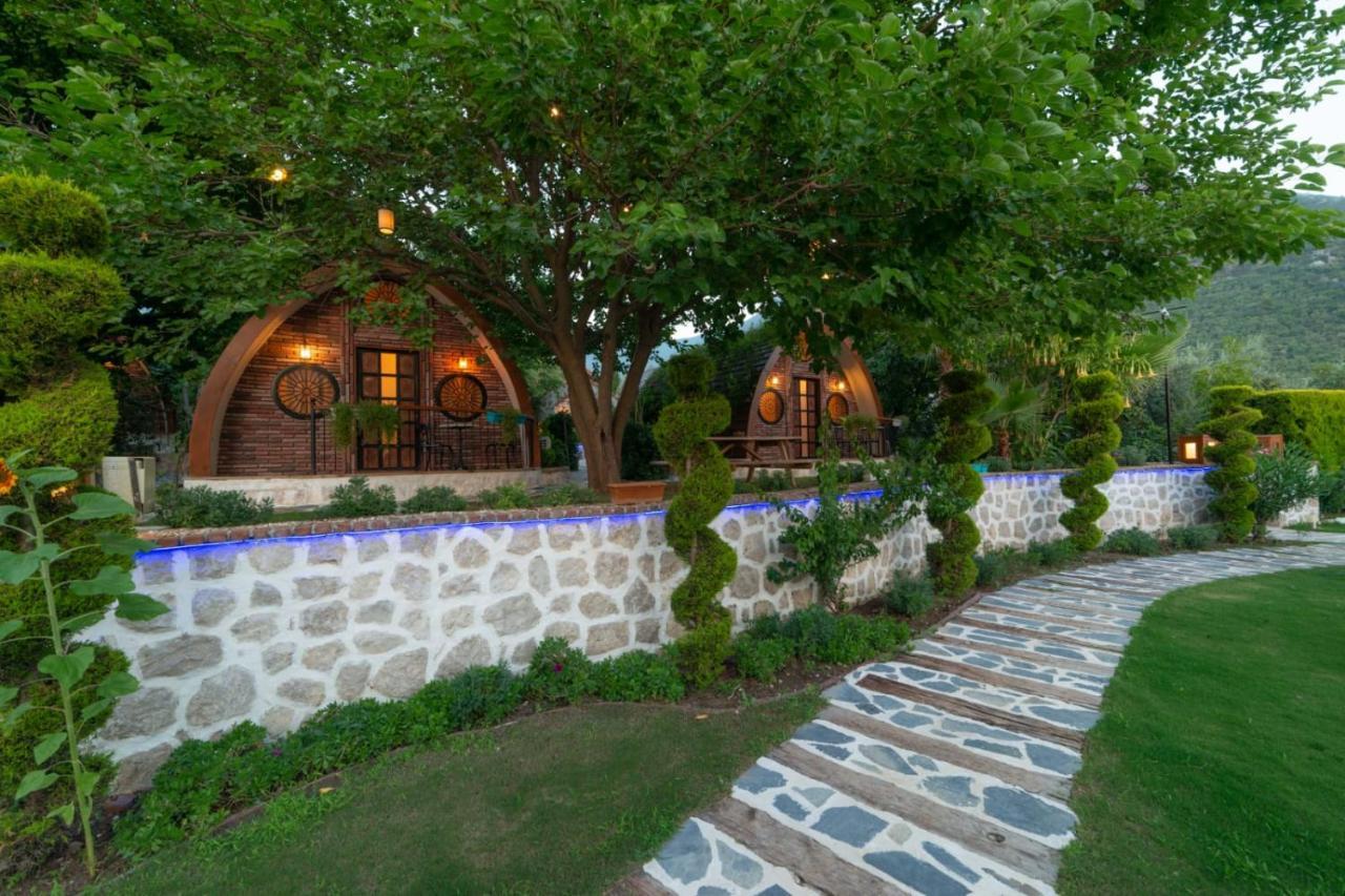 אולודניץ Iksirci Baba Hotel מראה חיצוני תמונה