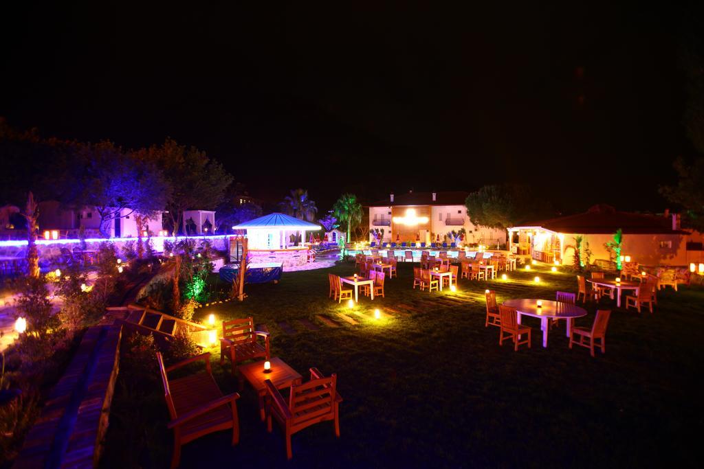 אולודניץ Iksirci Baba Hotel מראה חיצוני תמונה