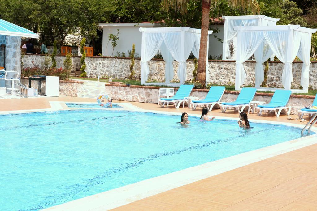 אולודניץ Iksirci Baba Hotel מראה חיצוני תמונה